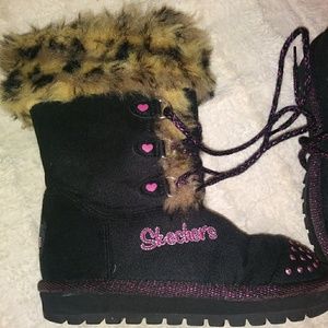 New Sketchers Girl's Fur Boots